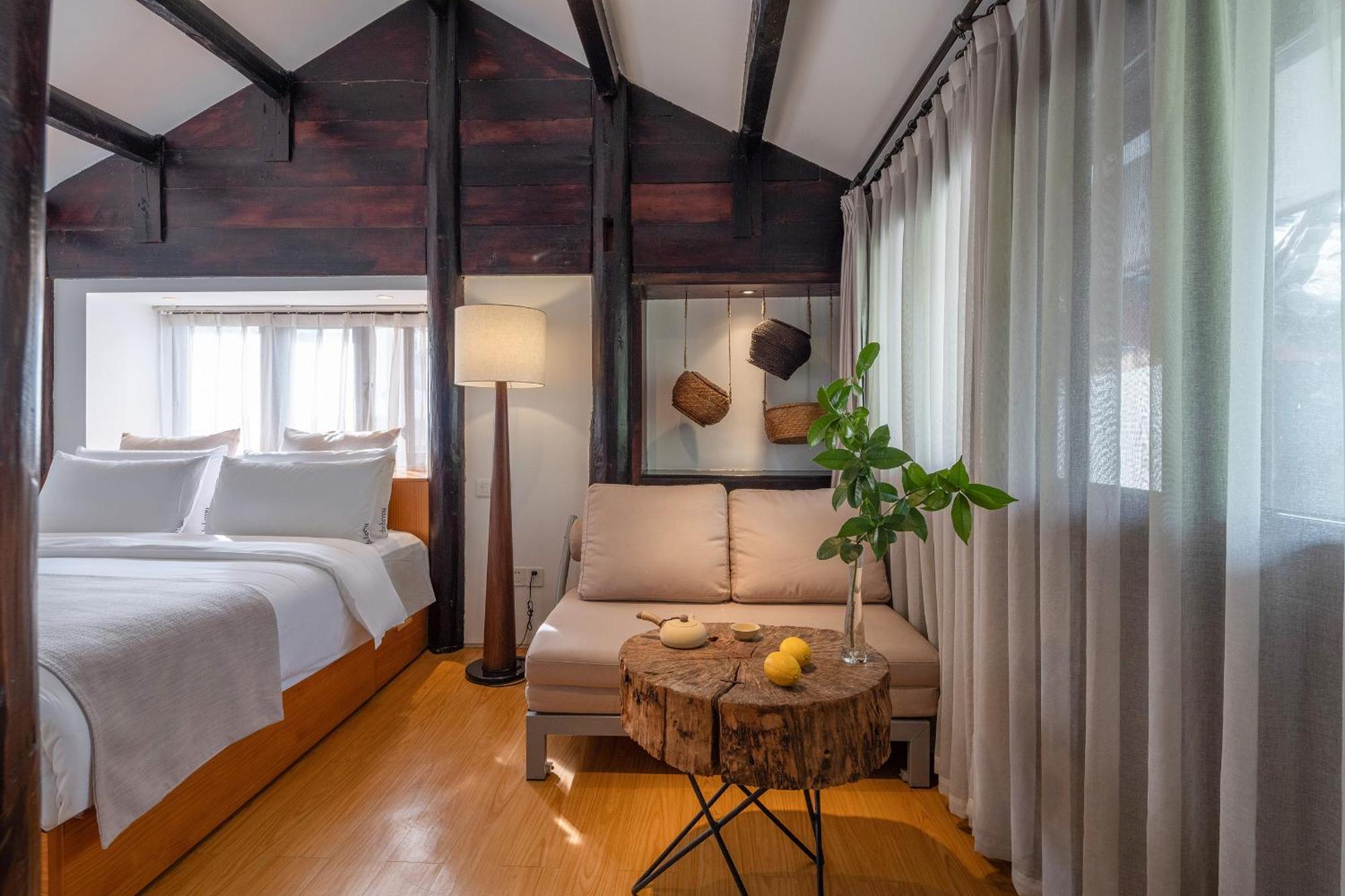 The Bivou Lijiang Hotel 5*